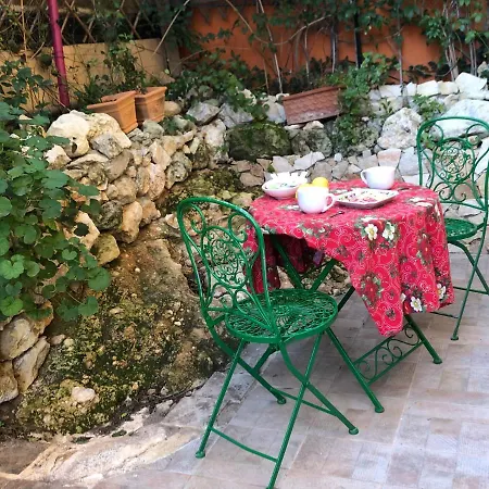 Arenada Private And Sud Apartment